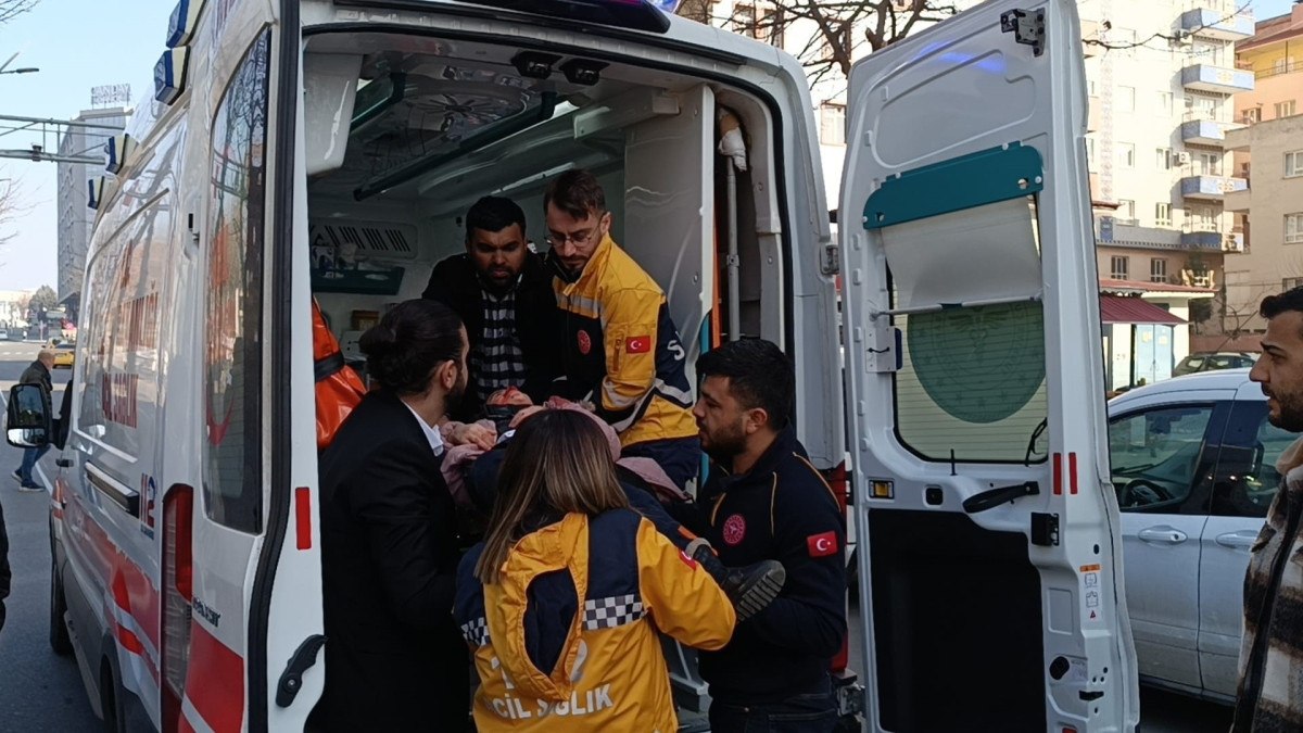 batmanda 6 yasindaki cocuga araba carpti 1 qUCmO4pv