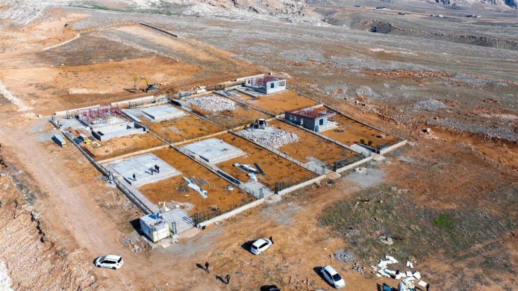 batmanda kacak villa operasyonu 8 bina yikildi y55YeeDP