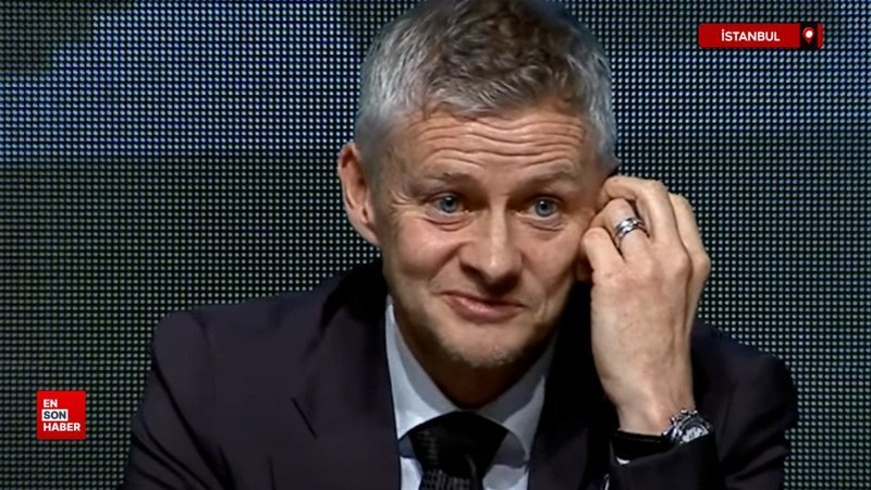 besiktas ole gunnar solskjaer icin imza toreni duzenledi AgDInwQ9