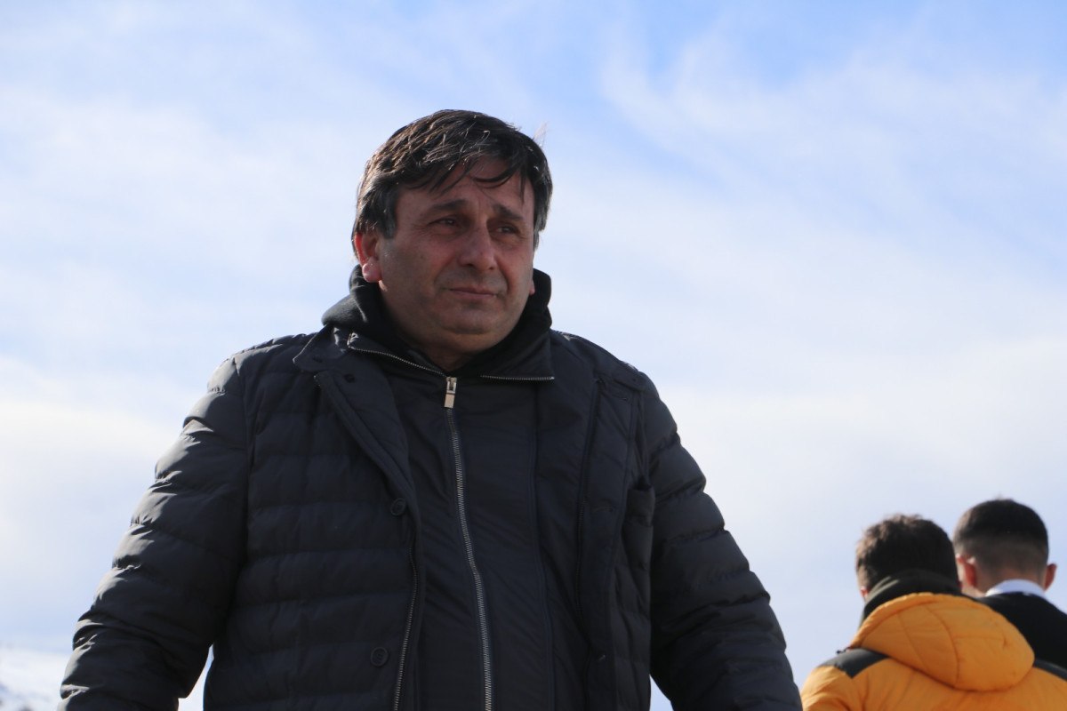 Bolu Kartalkaya'da yanan otelin önünde acı bekleyiş 6 bolu kartalkayada yanan otelin onunde aci bekleyis 5