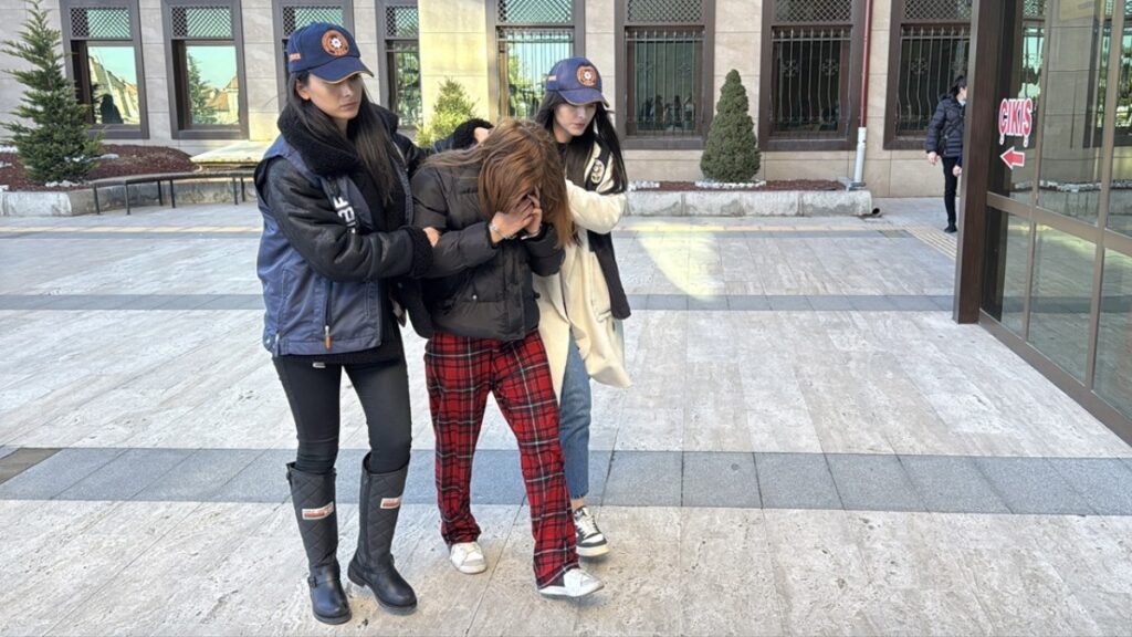 boluda hayatini kaybedenlerin ailelerini aramislardi grubun yoneticisi adliyeye sevk edildi LJSRiKhy