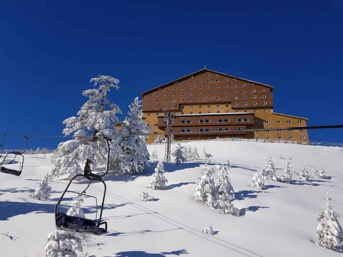 boluda yanan otelde 20 yildir kayak dersi veren egitmen konustu 1 tu34vEbp