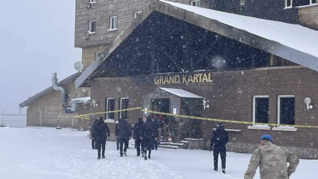 boluda yangin faciasi mimar serbest kaldi dpgyAGiK