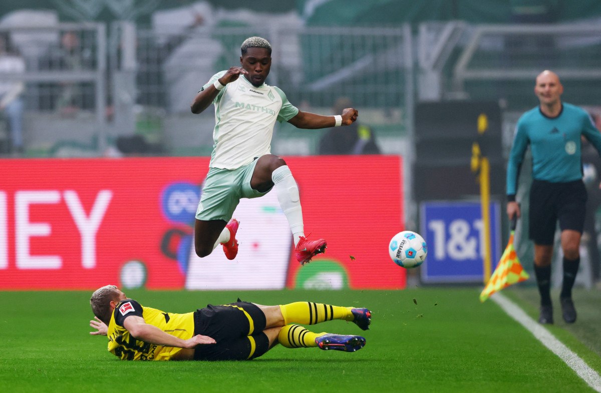 borussia dortmund werder bremen engelini asamadi 0 GwtbraWf