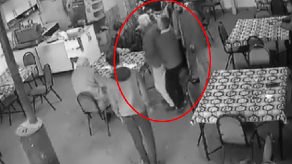 bursada bir kisi heimlich manevrasiyla kurtarildi nfHWRPdM