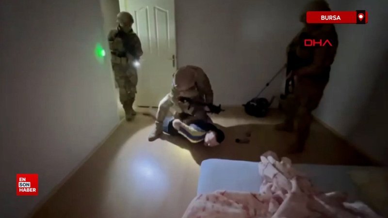 bursada firari hukumluler evlerinde yakalandi JkfC5eAS