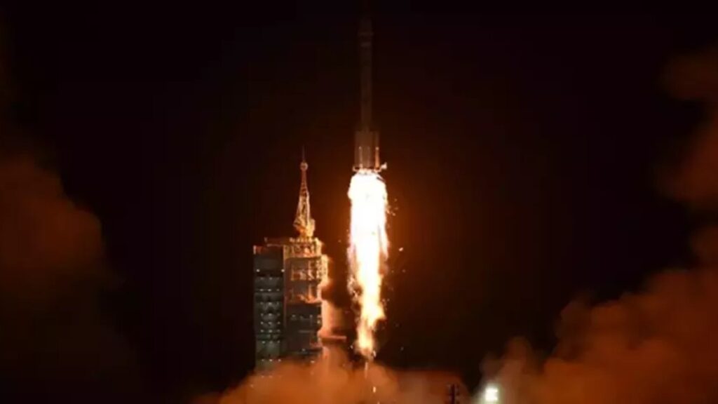 cin insanli uzay programi ajansi duyurdu sincou 19 taykonot ekibi ikinci uzay yuruyusunu yapti lZaYmYiV