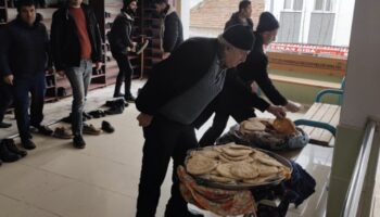 corumda 3 asirlik gelenek ilk namaz coregi NBm47Lg6