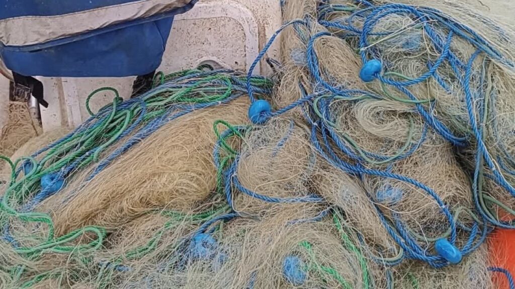 corumda barajdan 3 bin 800 metre uzunlugundan hayalet ag cikti IGqqtfwx