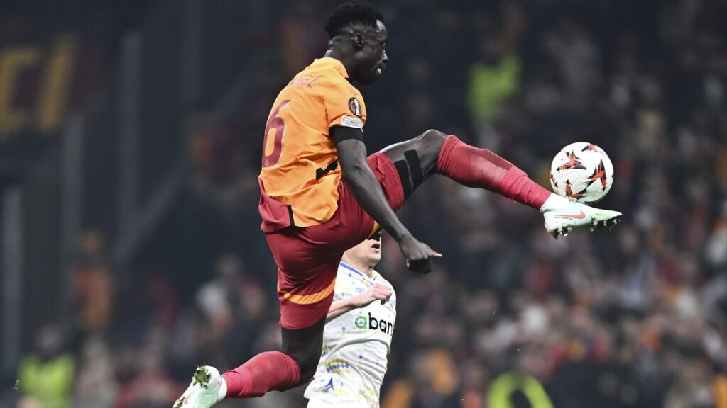 davinson sanchez erkek adamiz sorumlulugumuzun bilincinde olmaliyiz 8zTdYq1V