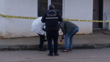 edirnede insaat iscisinin bulup oynadigi metal havan mermisi cikti zRiQhxAu