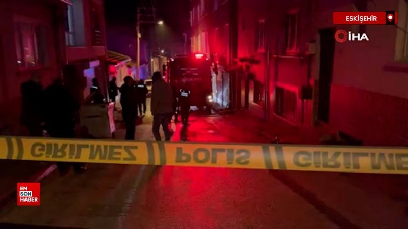 eskisehirde catiyi yakip asagiya atlayan adam agir yaralandi zNaHFHDD