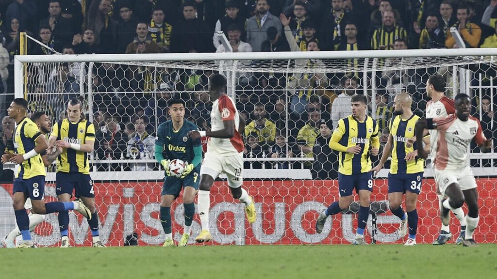 fenerbahce ilk kez kalesini gole kapatti m5irADCj