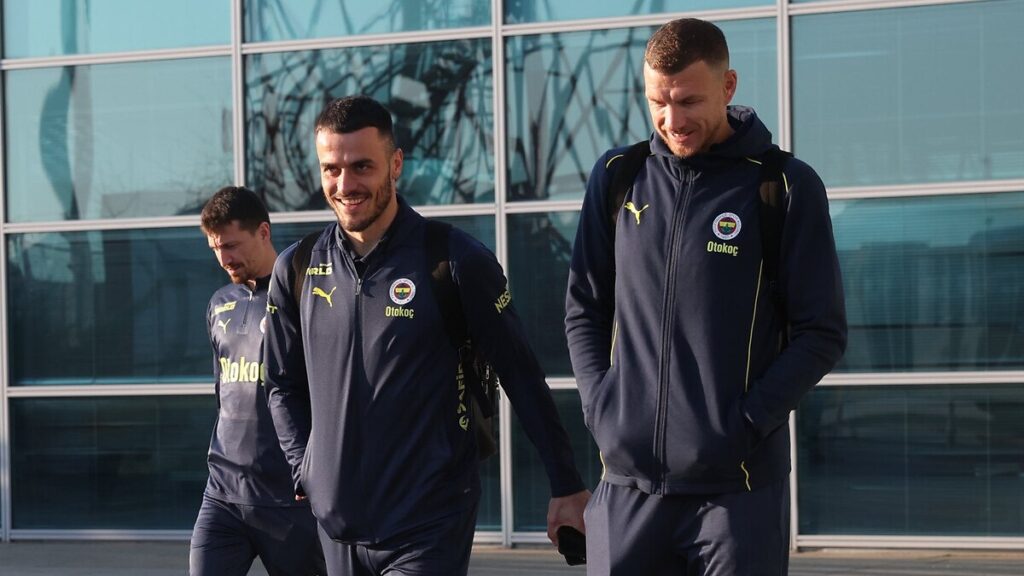 filip kostic icin ayrilik iddiasi QZjJvil6