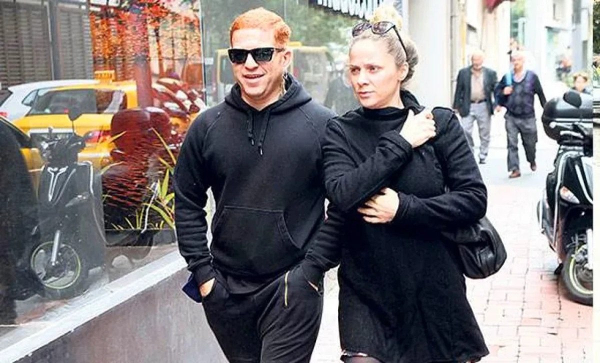 gokhan ozoguz 13 yillik esinden bosandi 0 WGKj5HVa