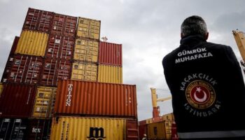 gumrukler muhafaza ekipleri 227 milyon tllik uyusturucu yakaladi WE5ZHV3J