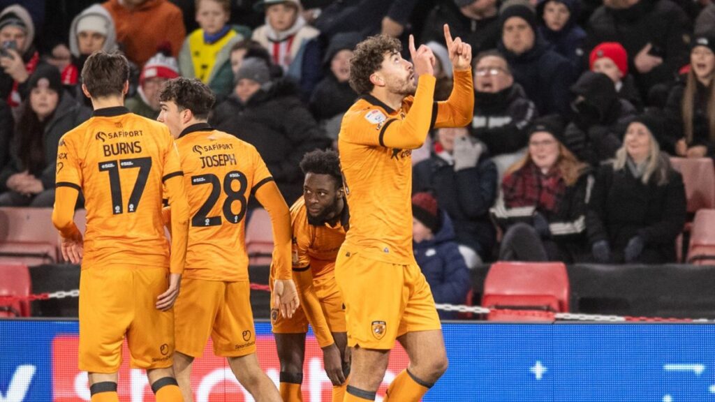hull city deplasmanda sheffield unitedi yendi LPkL7HPE