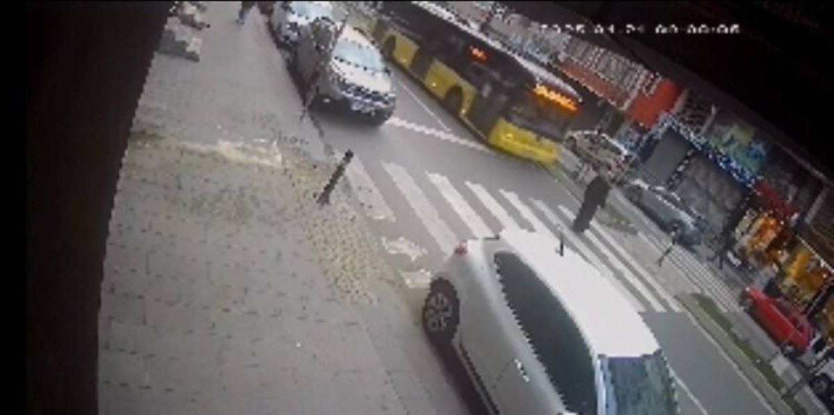 iett otobusunun carptigi kadin hayatini kaybetti 0 H2ODRK91