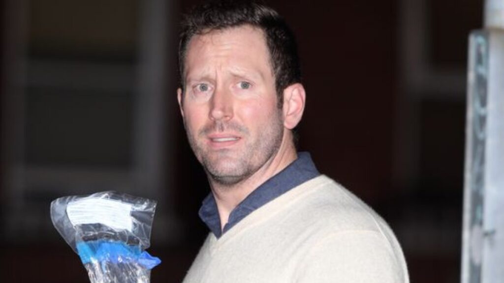 irlandada ucak koltuguna idrarini yapan yolcuya para cezasi z2lab6WN