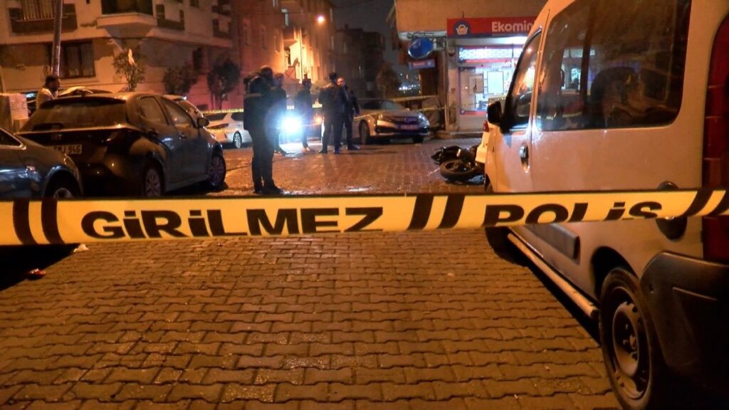 istanbul bahcelievlerde ates acilan motosikletteki 2 kisiden biri oldu XVZzjA7i