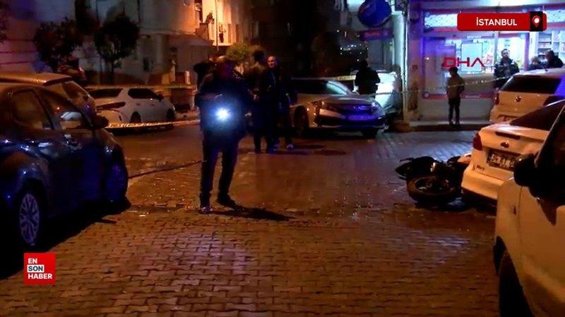 istanbul bahcelievlerde seyir halindeki motosiklete silahli saldiri dR8tjN7Y
