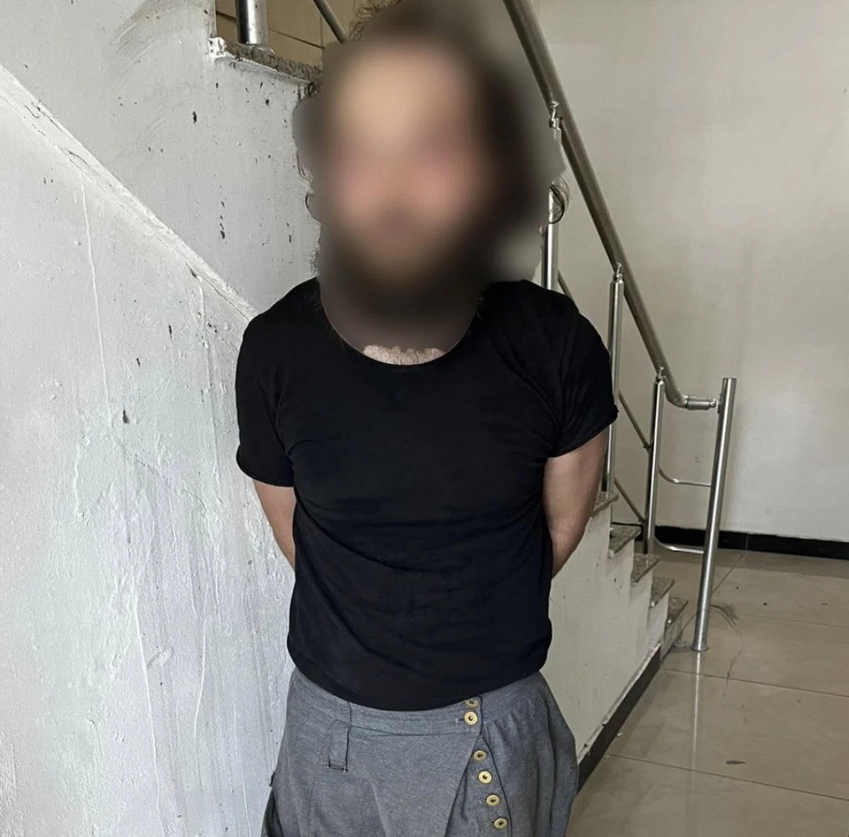 istanbulda cami imamini okla vurmustu olmesini istesem gogsune atardim 2 9zZUnswQ