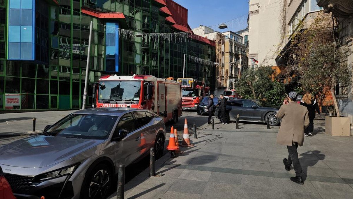 istanbulda otelde yangin panigi 2 1JpGBdk7