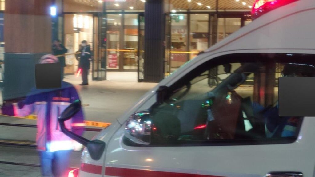 japonyada tren istasyonundaki bicakli saldirida 1 kisi oldu wWcxvCTd