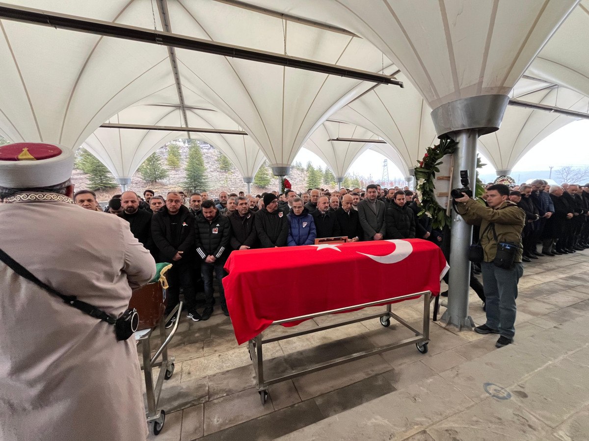 kartalkayadaki yanginda olen 2 arkadasla ilgili aci detay 2 kdHRi7Lu