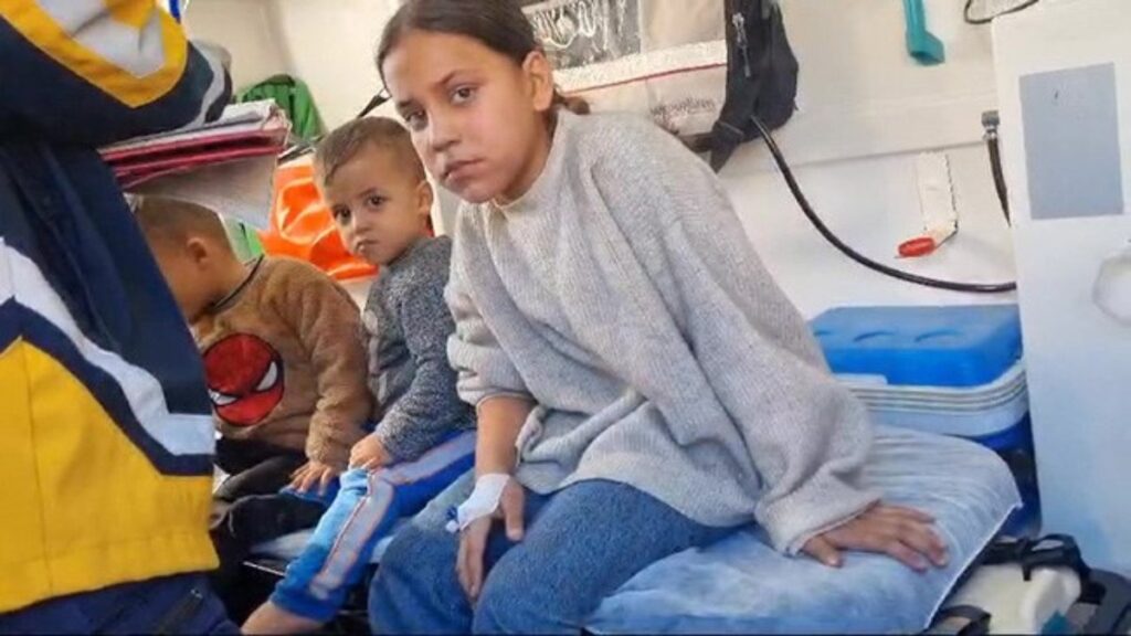 kocaelide bir evde cikan yanginda mahsur kalan 4 cocuk kurtarildi w8bEgciY