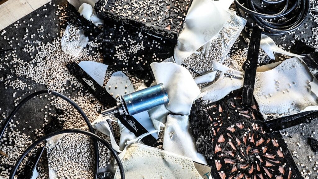 lazkiyede devrik esad rejiminin bir uyusturucu deposu daha bulundu xXYDGTMf