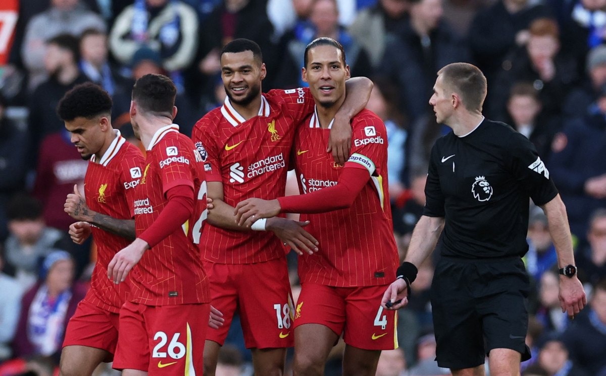 liverpool ipswich town karsisinda hata yapmadi 0 deQXEL9T