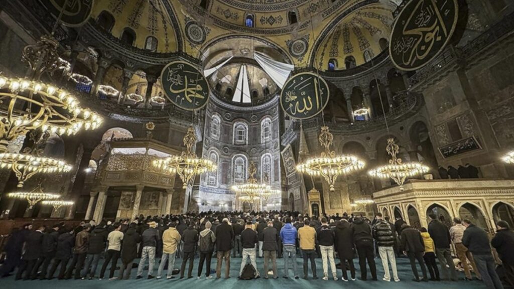 mirac kandili pazar gunu idrak edilecek GpARYDpX