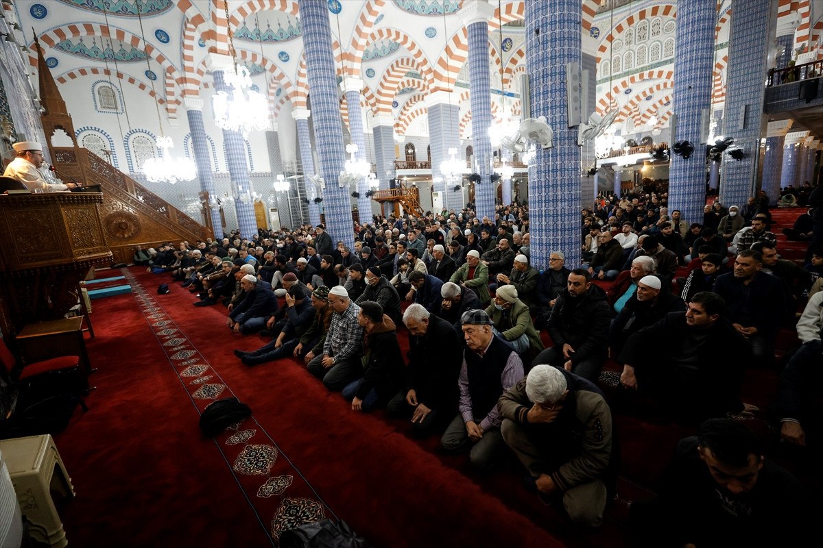 mirac kandili yurt genelinde dualarla idrak edildi 2 DWHhJ3Jy