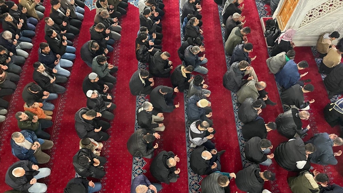 mirac kandili yurt genelinde dualarla idrak edildi 4 1WrSfYcm