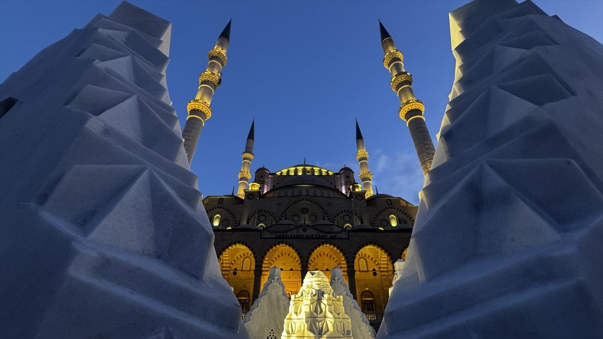 mirac kandili yurt genelinde dualarla idrak edildi 9 bZdZpFcm