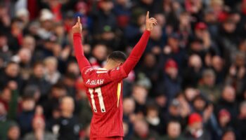 mohamed salah thierry henryi gecmeyi basardi ZdPLrvDK