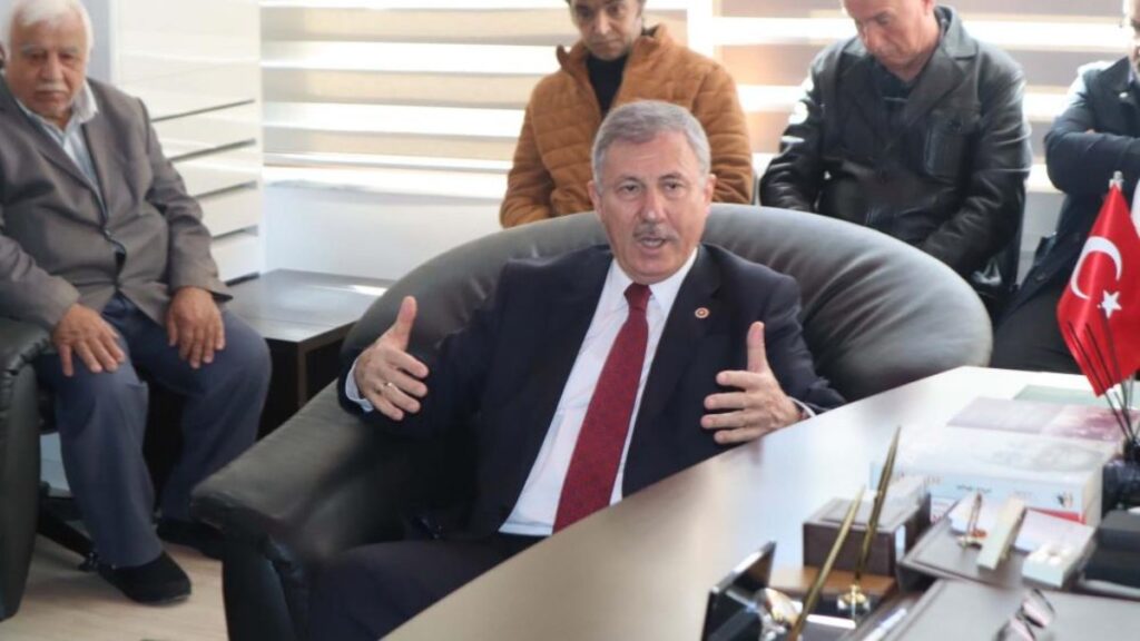 muglada milletvekili selcuk ozdag gazeteciyi azarladi d7GjTBOe