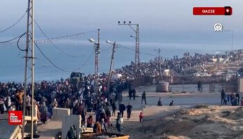 on binlerce filistinlinin guneyden kuzeydeki topraklarina donusu basladi KTlcrSUw