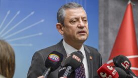 ozgur ozel chp iktidar olsaydi bunlar zaten yasanmazdi HJtrRcrv