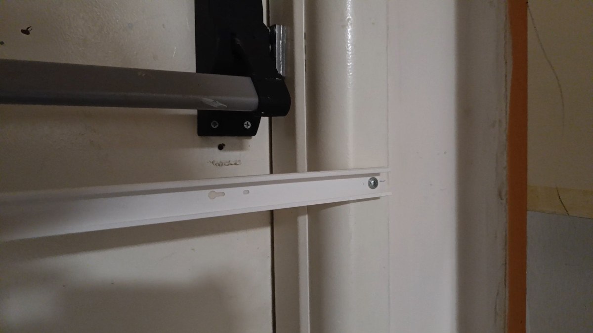 rizede hastanenin acil cikis kapilari kablo kanallariyla kapatildi 1 8eHS33XK