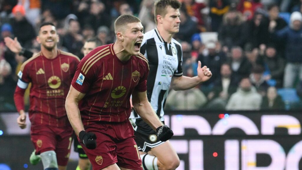 roma udineseyi iki golle gecti N3OptXz9