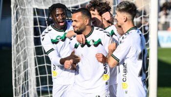 sakaryaspor ankara keciorengucunu maglup etti Lg2NUAue