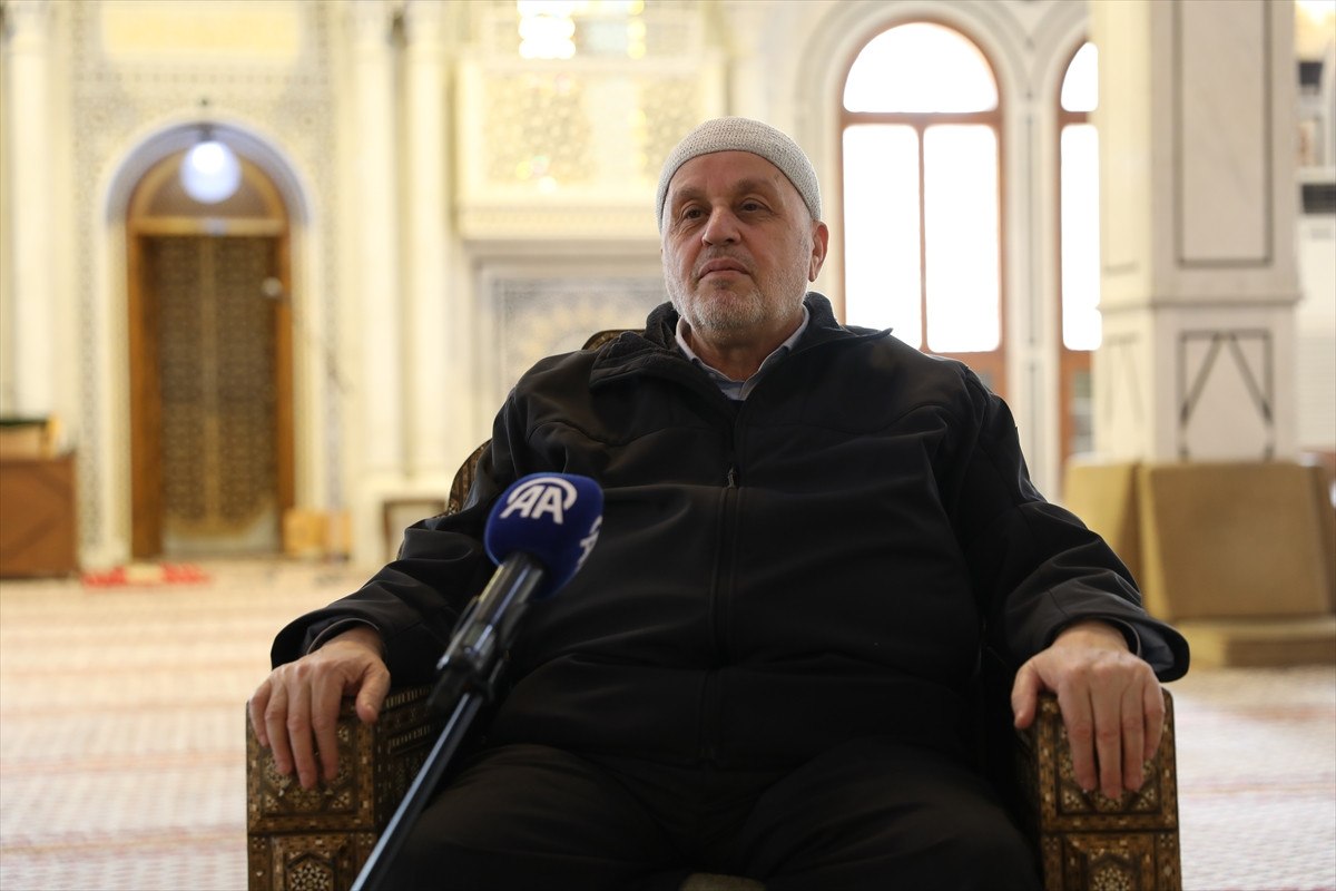 sam sakinleri suriyenin yeni lideri sarayi anlatti 2 zSkei6qN