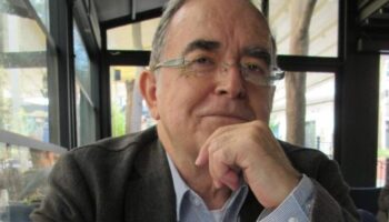 siirsel estetigi yasamin gercekligiyle bulusturan yazar ali cengizkan 9yNWJGbw