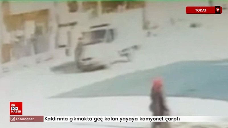 tokatta kaldirima cikmakta gec kalan yayaya kamyonet carpti CkCkJTND