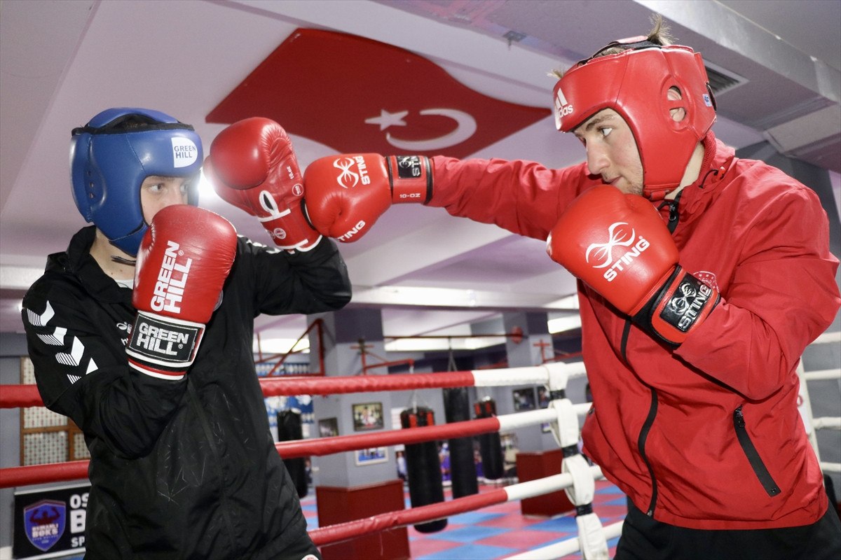 trabzonlu babanin boksor olma hayalini cocuklari gerceklestirdi 2 f5NtR1Oh