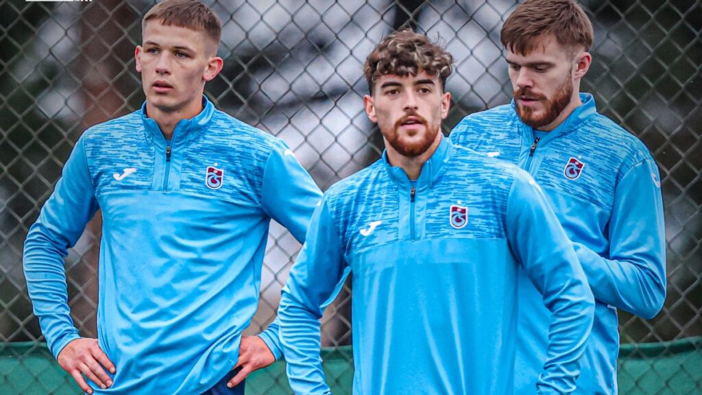 trabzonspor kayserispor maci hazirliklarini cift idmanla surdurdu wpgz1N87