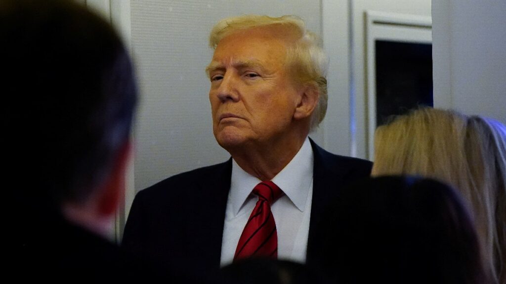 trump azili suclulari para karsiliginda baska ulkelere gondermeyi onerdi Szq7eJxL