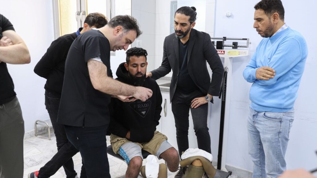 turkiyeden libyaya saglik koprusu 4 binden fazla yarali askere sifa dagitildi YG2xO5NE